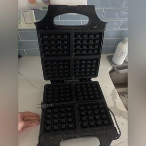 Bella Waffle Maker